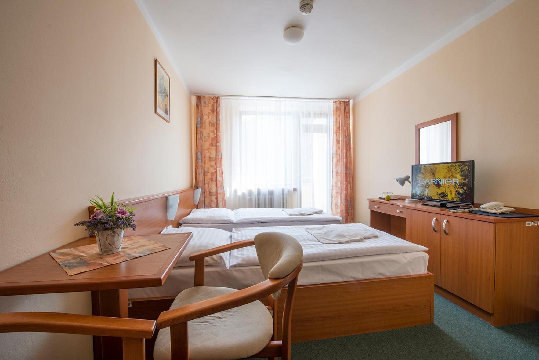 Hotel Sorea Snp ديمانوفْشكا دولِنا المظهر الخارجي الصورة