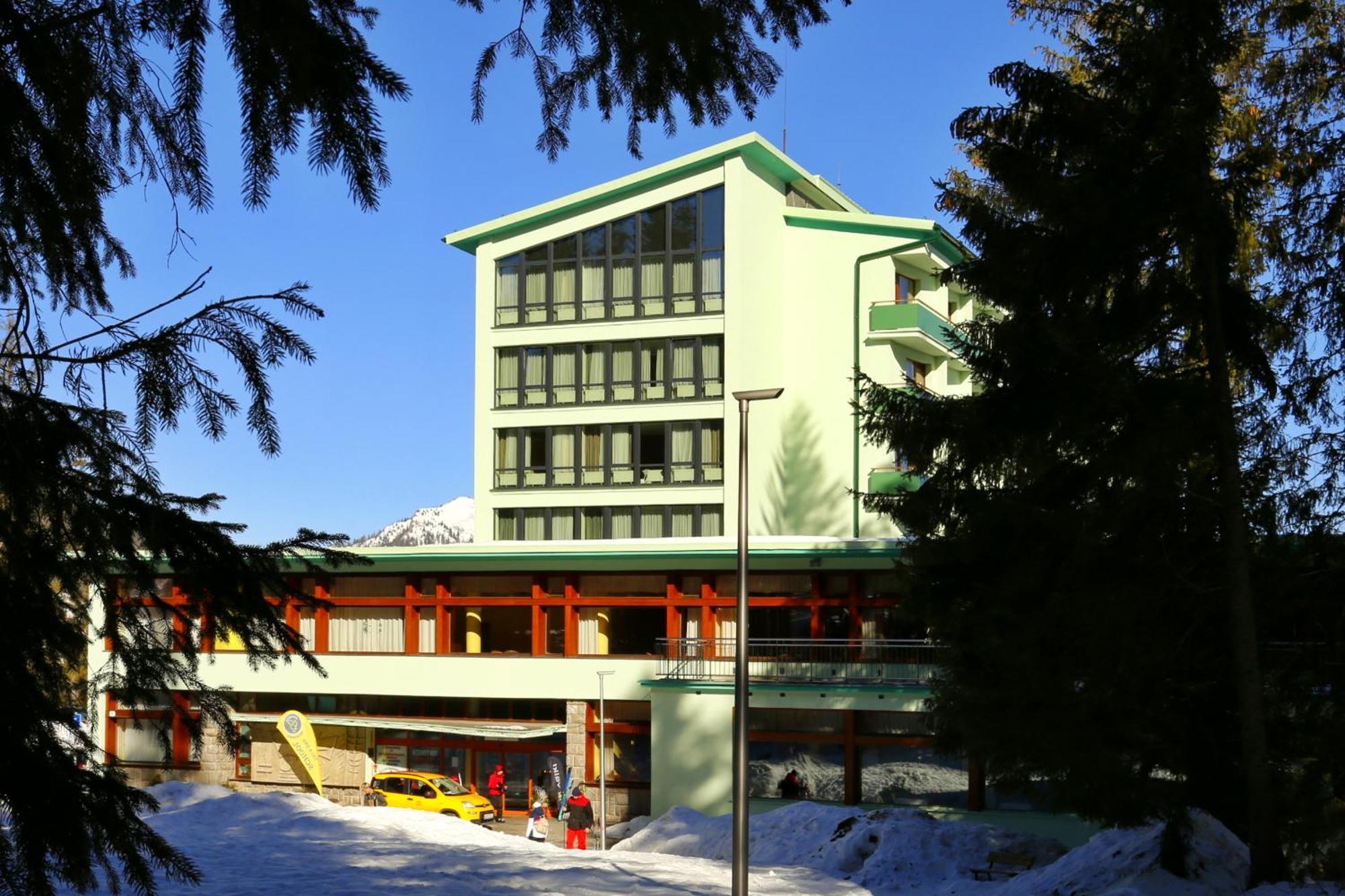 Hotel Sorea Snp ديمانوفْشكا دولِنا المظهر الخارجي الصورة