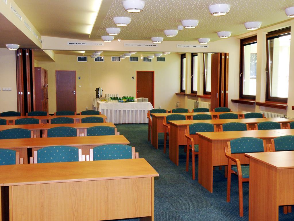 Hotel Sorea Snp ديمانوفْشكا دولِنا المظهر الخارجي الصورة