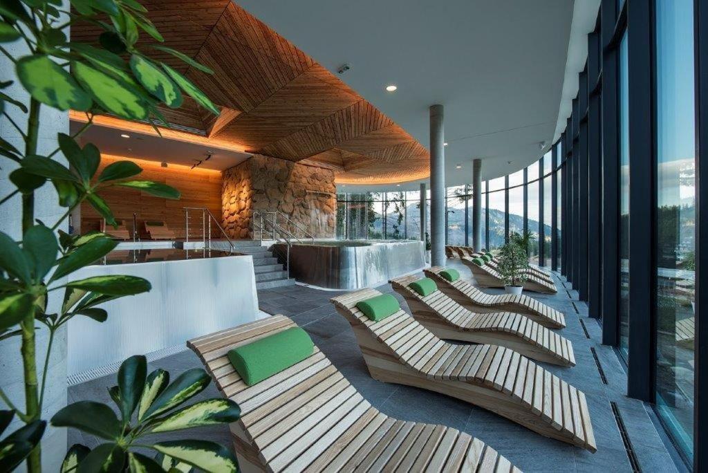 Hotel Sorea Snp ديمانوفْشكا دولِنا المظهر الخارجي الصورة