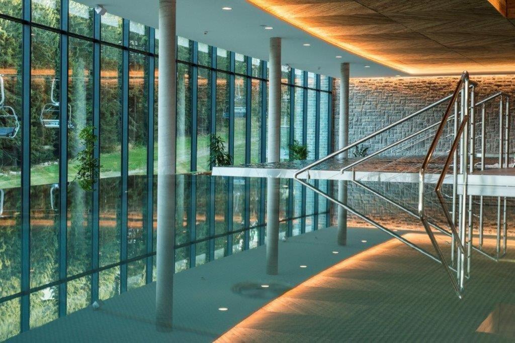 Hotel Sorea Snp ديمانوفْشكا دولِنا المظهر الخارجي الصورة